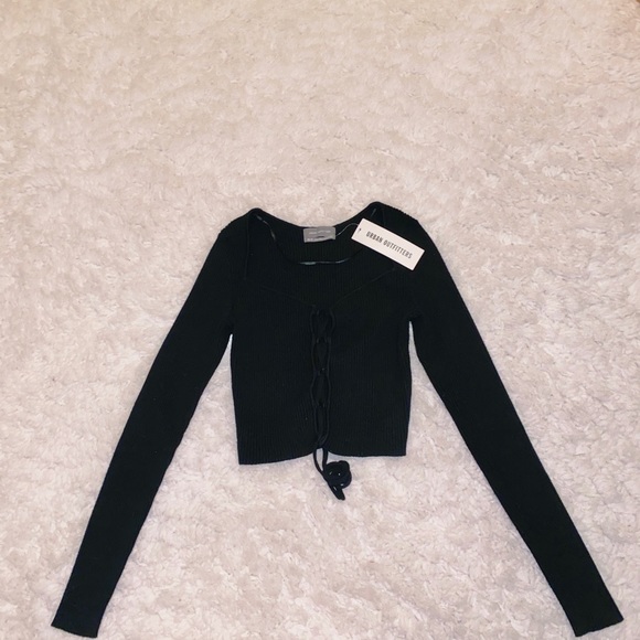 Urban Outfitters knit top size XS - Picture 3 of 5